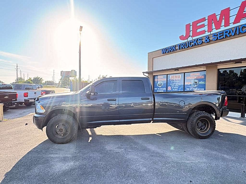 ram ram 3500 pickup 2017 3C63RPGL8HG696732 image ram ram 3500 pickup 2017 3C63RPGL8HG696732 image
